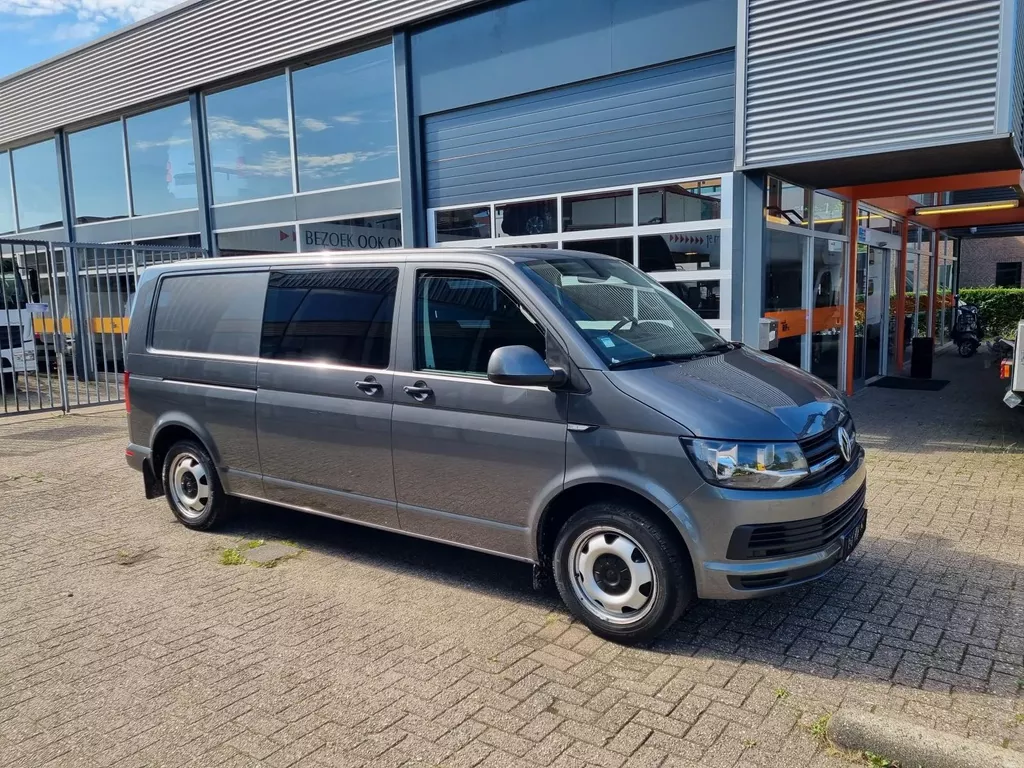 Volkswagen Transporter 2.0 TDI 150 PK L2 DC DSG 5 ZITS EURO 6